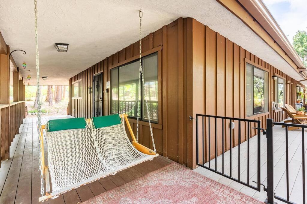 Ponderosa Creekside Retreat Villa Mariposa Exterior photo