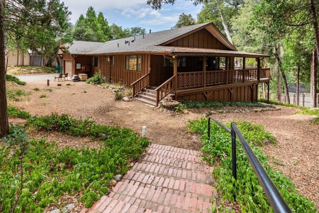 Ponderosa Creekside Retreat Villa Mariposa Exterior photo